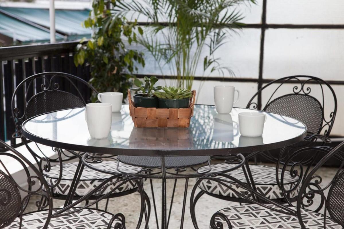 Pagrati Urban Oasis Getaway 2Bd Apt With Balcony Athen Eksteriør bilde