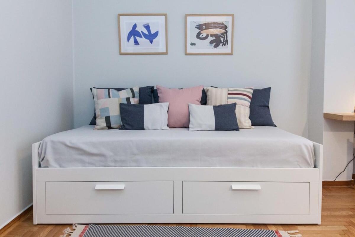 Pagrati Urban Oasis Getaway 2Bd Apt With Balcony Athen Eksteriør bilde