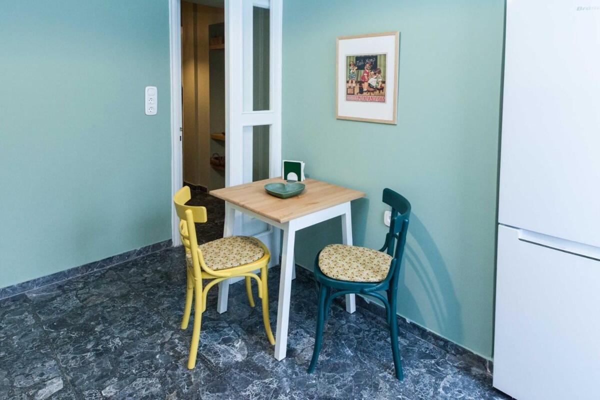 Pagrati Urban Oasis Getaway 2Bd Apt With Balcony Athen Eksteriør bilde