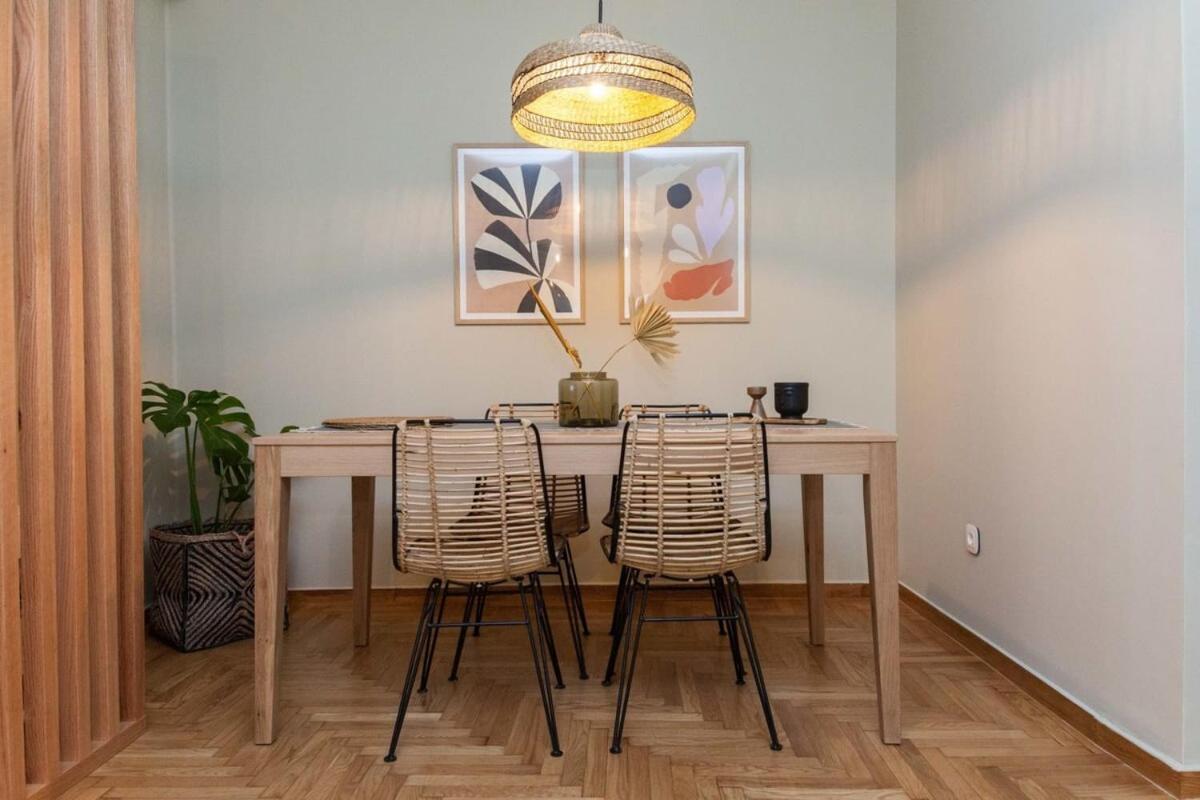 Pagrati Urban Oasis Getaway 2Bd Apt With Balcony Athen Eksteriør bilde