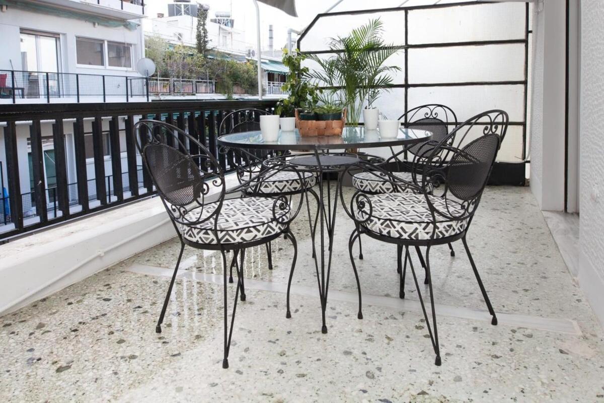 Pagrati Urban Oasis Getaway 2Bd Apt With Balcony Athen Eksteriør bilde